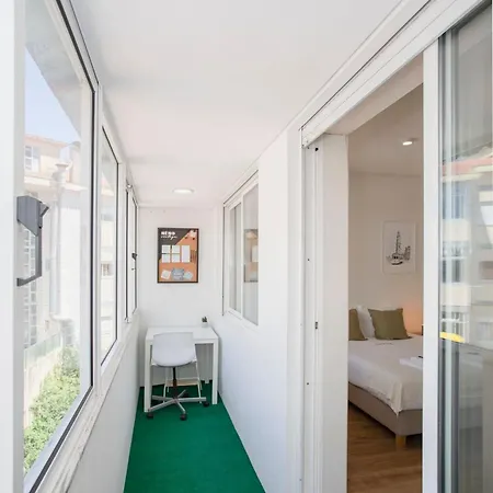 Liiiving In - Downtown Balcony * 포르투