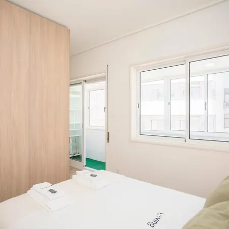 Liiiving In - Downtown Balcony 아파트 포르투