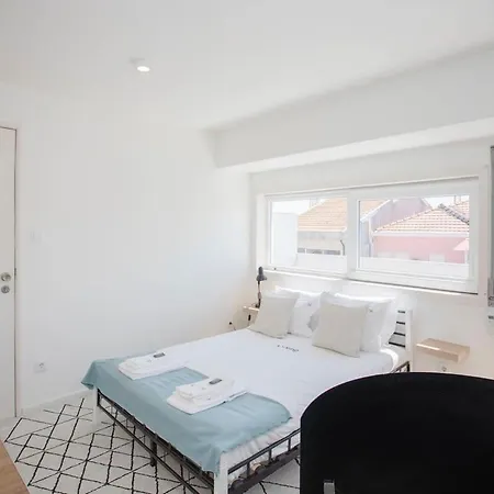 아파트 Liiiving In - Downtown Balcony 포르투